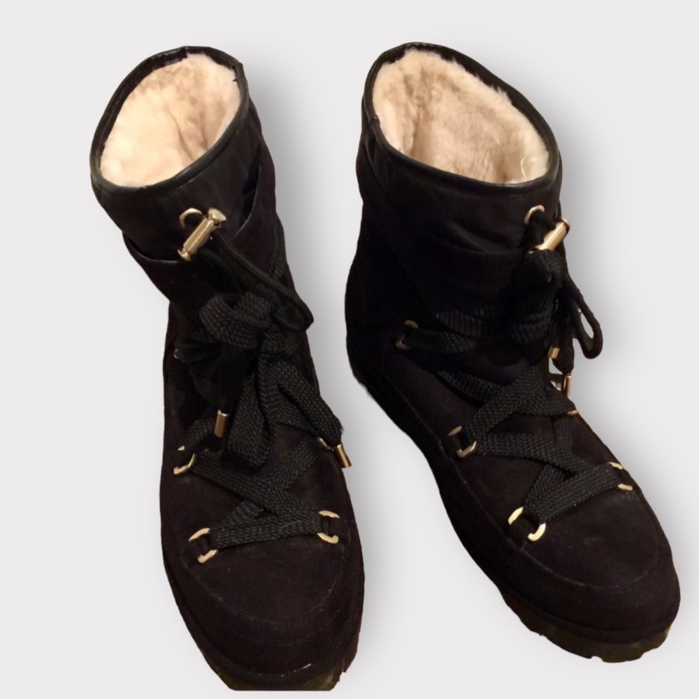 Guess Suede Lace Up Boots W/ Lug Soles Sz 7.5